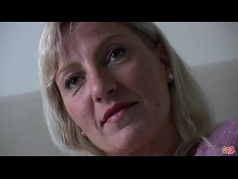 ❤️ Die Mutter, die wir alle gefickt haben ... Lady, benehmen Sie sich! ❌ Porno bei de.sexafinkarasskaz.ru ❌